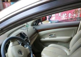 2011年2月入户日产轩逸顶配天窗，钦州一手车，一手车，1.6排量自动档，现在只卖4.x万